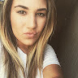 Meet your Posher, Kelsie